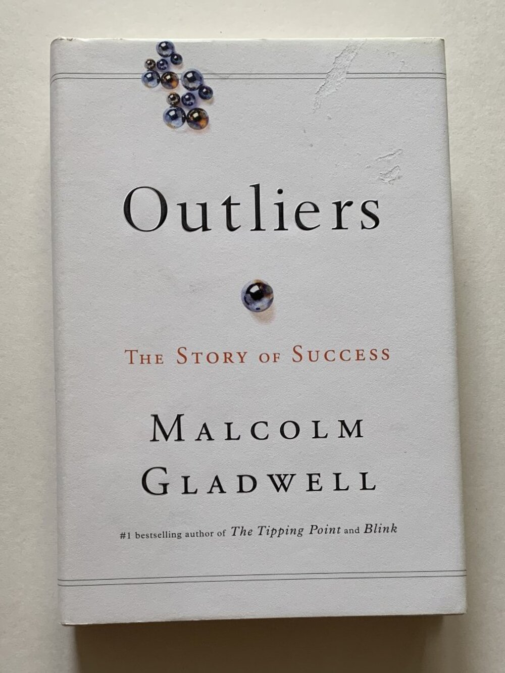 Outliers - The Story of Success by Malcolm Gladwell (1st Edition, HC DJ, 2008)
